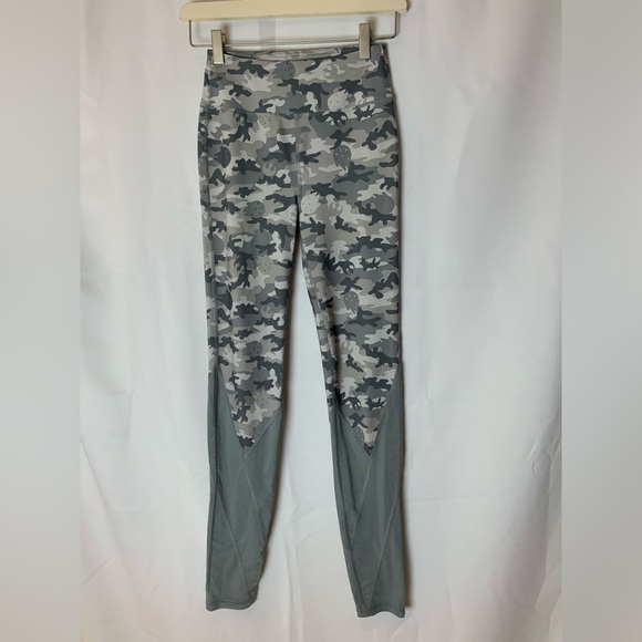 Star Wars Pants - Star Wars leggings camouflage size small